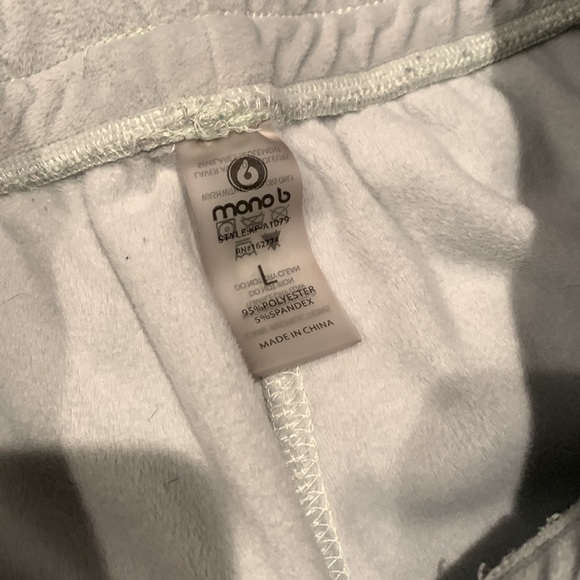 Light blue/gray sweats - Picture 5 of 5